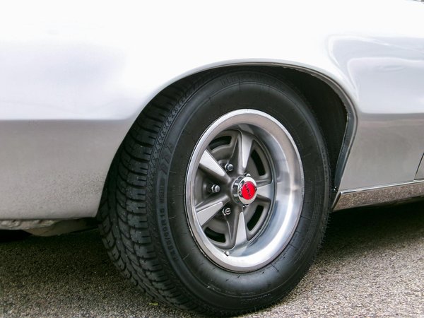 Maîtriser la conduite à ciel ouvert : les spécificités du roadster